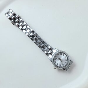 ساعت مچی صفحه گرد