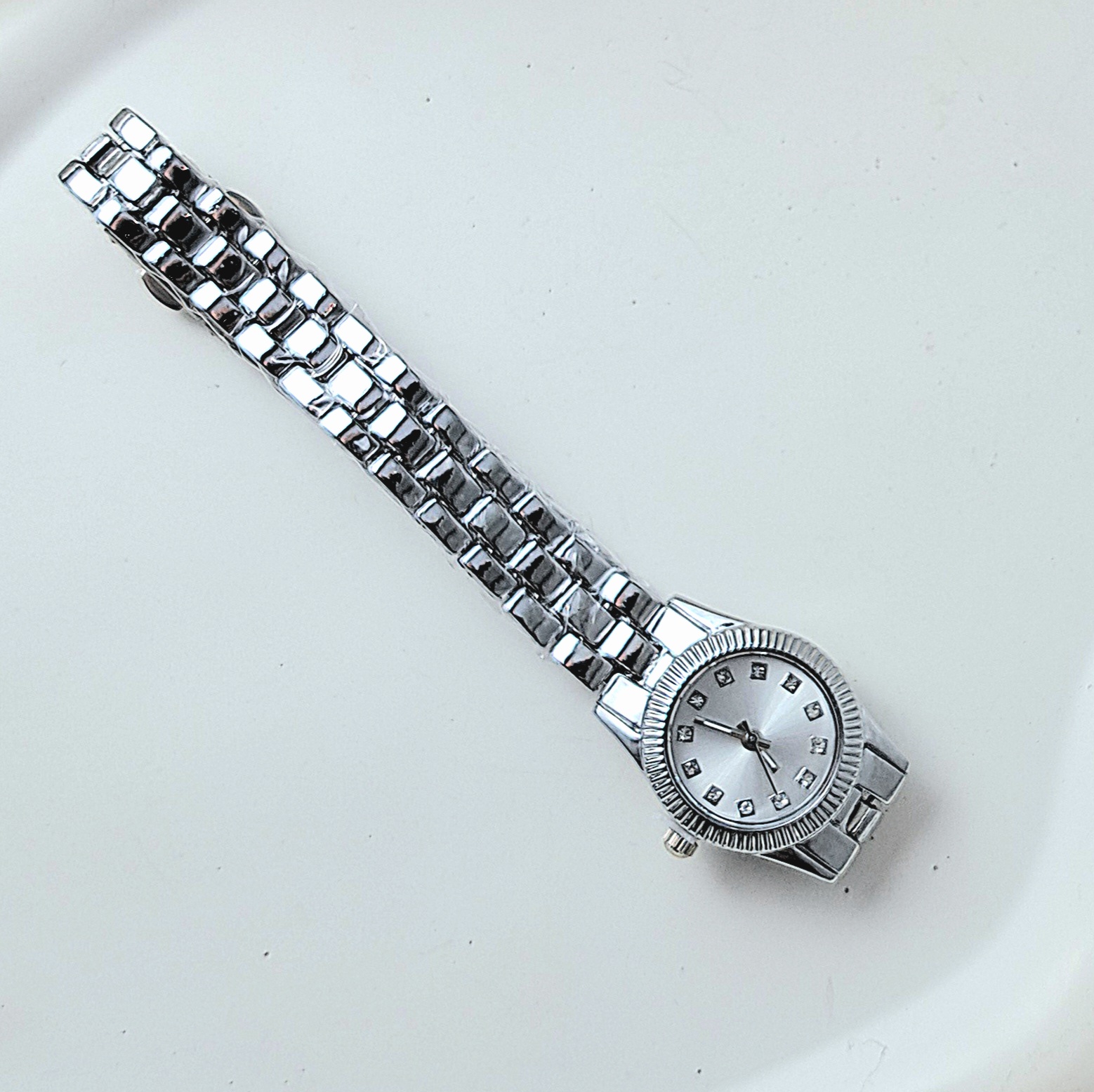 ساعت مچی صفحه گرد